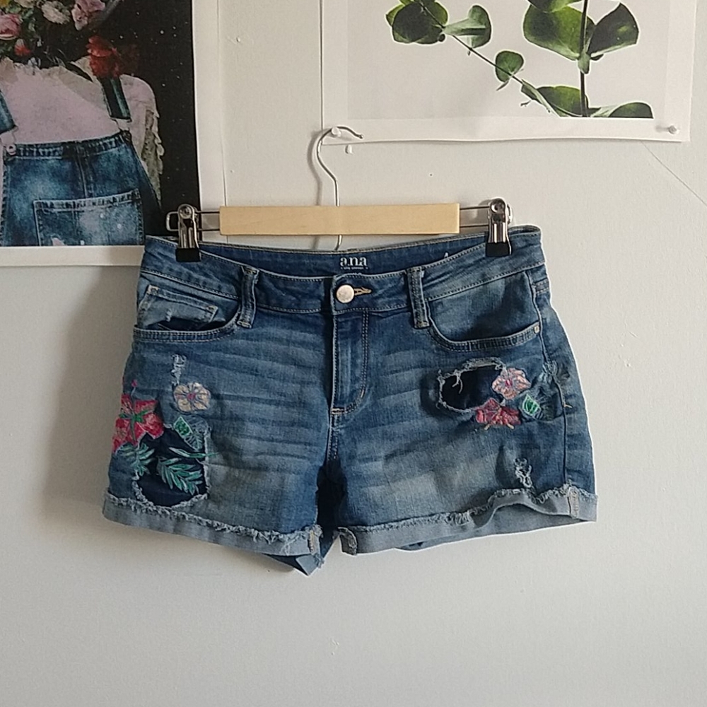 a.n.a embroidered shorts